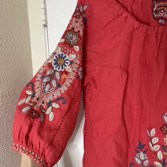 Johnny Was Maisie Coral orange embroidered floral top size medium - Picture 5 of 7